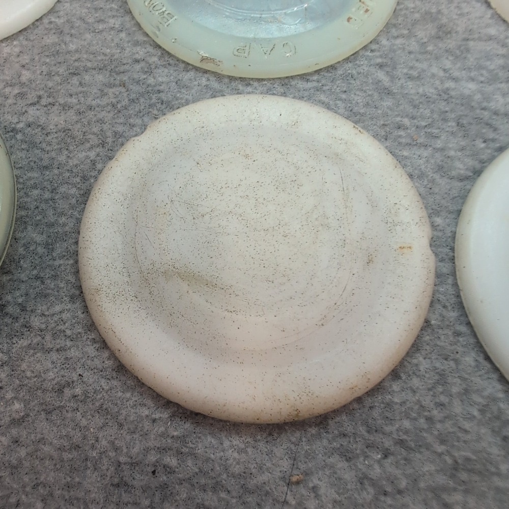 6 Vintage White Crown & More Canning & Milk Jar Lids - Picture 7 of 8